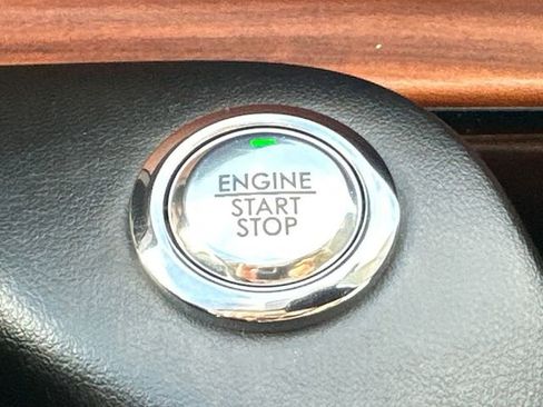 Used 2020 Lincoln Aviator Reserve w/ Equipment Group 202A image 37