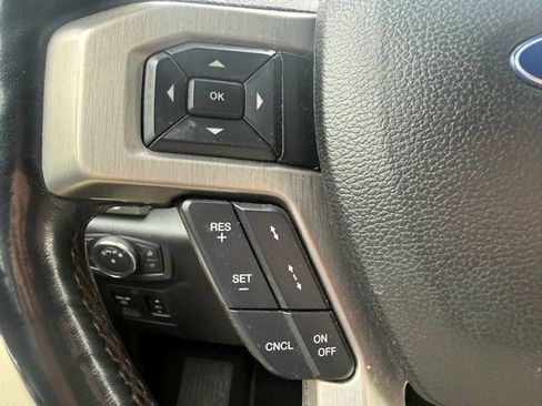Used 2018 Ford F150 Platinum w/ Equipment Group 701A Luxury AWD/4WD image 23