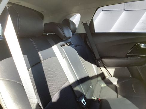 Used 2018 Kia Niro Touring image 16