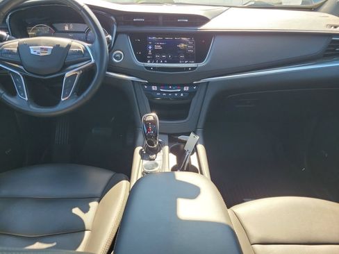 Certified 2022 Cadillac XT5 Premium Luxury w/ LPO, Floor Liner Package FWD image 13