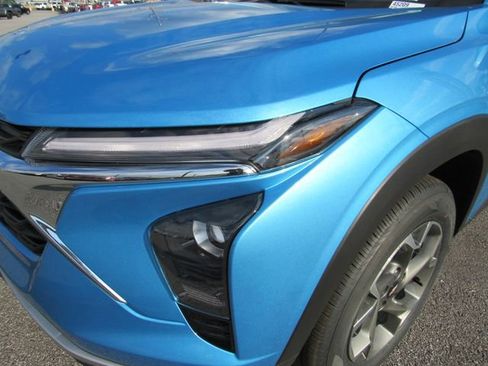 New 2026 Chevrolet Trax LT w/ LT Convenience Package image 10