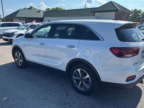 Used 2020 Kia Sorento AWD V6 image 6