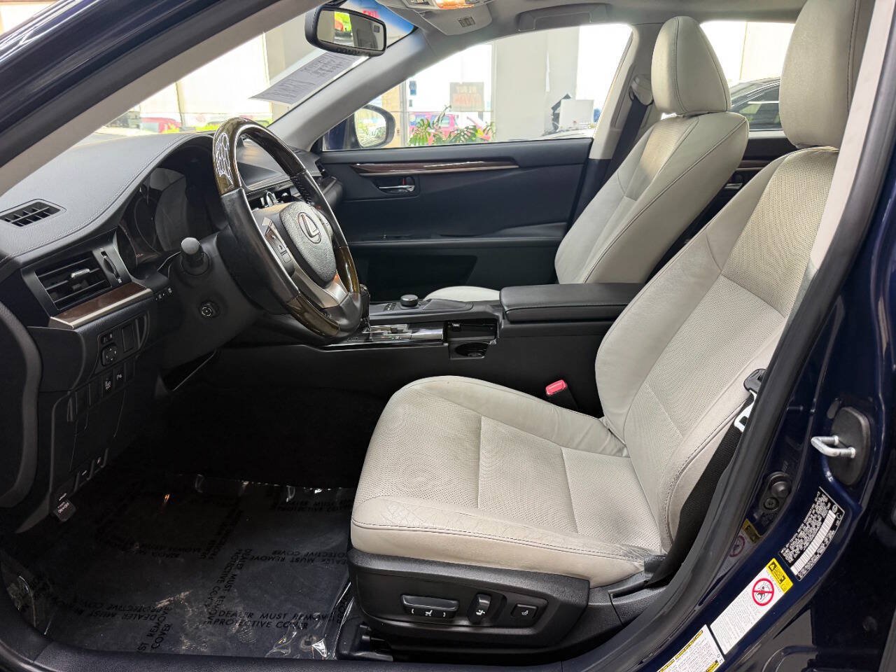 Used 2013 Lexus ES 350 w/ Luxury Pkg FWD image 11
