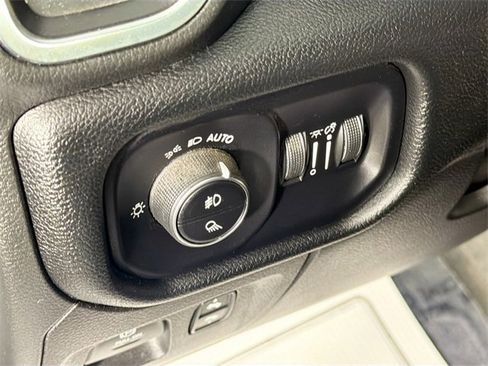 Used 2022 RAM 1500 Laramie image 10