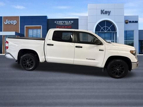 Used 2020 Toyota Tundra SR5 AWD/4WD image 9