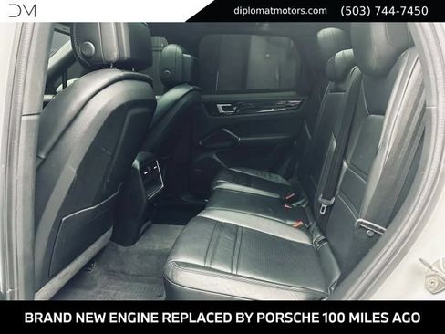 Used 2020 Porsche Cayenne AWD/4WD image 20