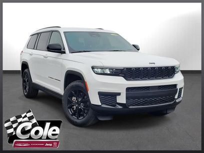Used 2024 Jeep Grand Cherokee L Laredo