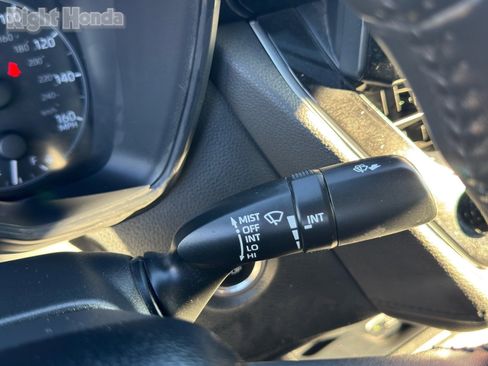Used 2024 Toyota Corolla SE image 32