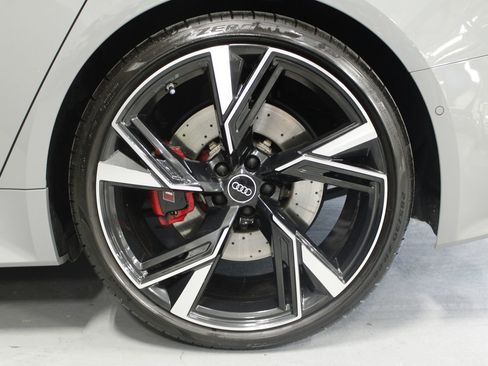 Used 2021 Audi RS 6 image 21