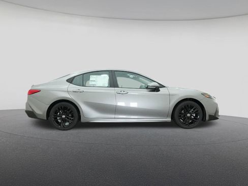 New 2026 Toyota Camry SE image 27