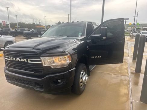 Used 2020 RAM 3500 Big Horn w/ Level 1 Equipment Group AWD/4WD image 10