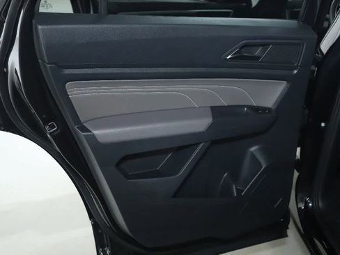 Certified 2021 Volkswagen Atlas Cross Sport SEL image 12