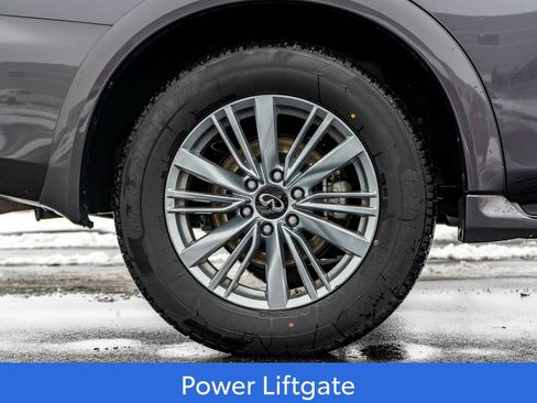 Used 2024 INFINITI QX80 Luxe image 9