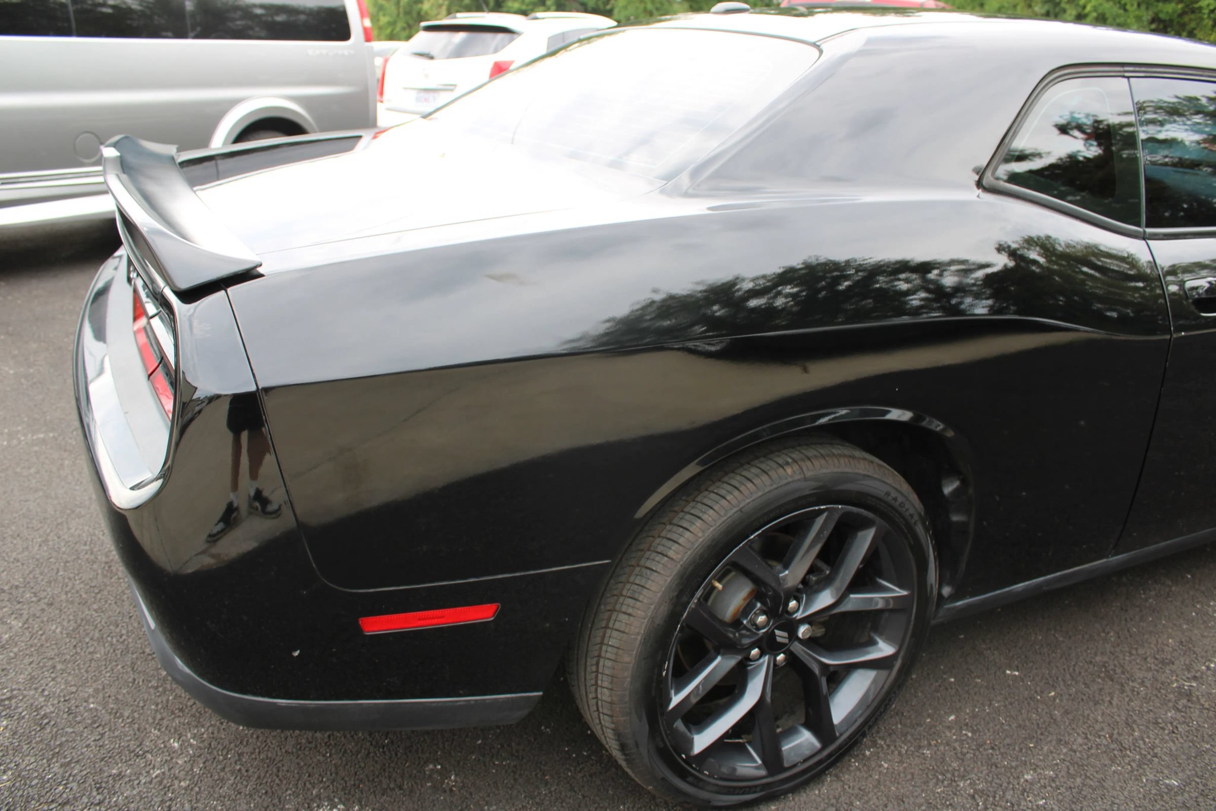 Used 2019 Dodge Challenger SXT w/ Blacktop Package RWD image 9