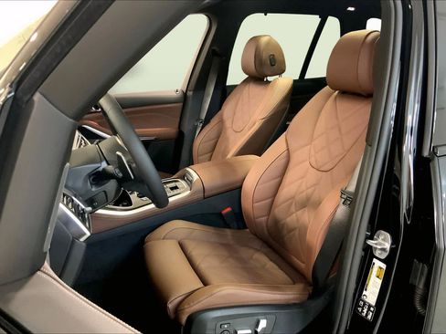 New 2026 BMW X5 xDrive40i w/ Executive Package AWD/4WD image 9