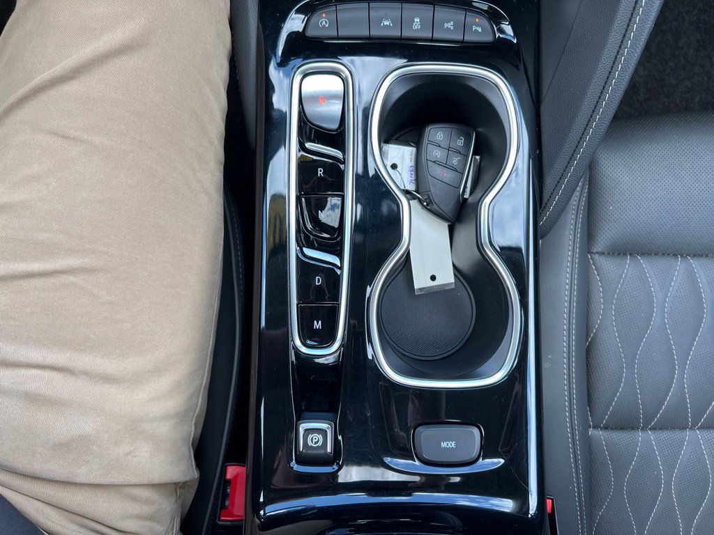 Used 2023 Buick Envision Avenir FWD image 24