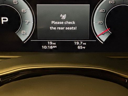 New 2026 Audi Q8 Premium Plus image 27