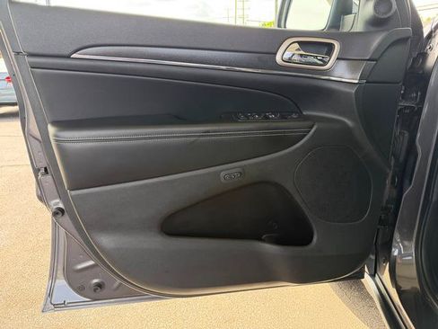 Used 2015 Jeep Grand Cherokee Limited w/ Luxury Group II AWD/4WD image 7