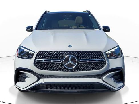 Used 2024 Mercedes-Benz GLE 350 4MATIC image 2