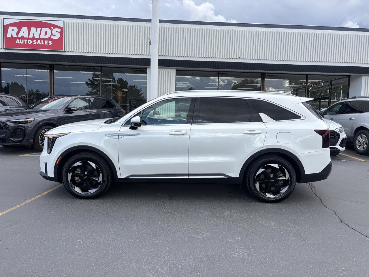 Used 2025 Kia Sorento EX w/ EX Panoramic Sunroof Package AWD/4WD image 18