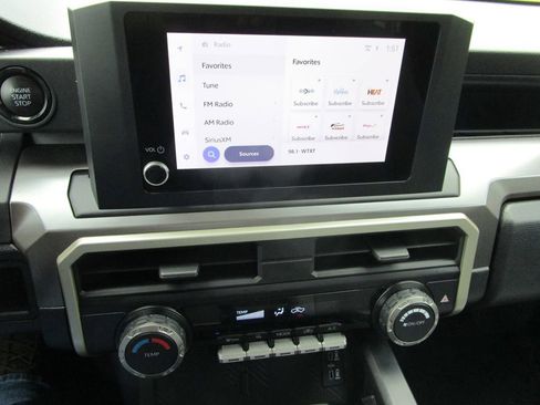 Used 2024 Toyota Tacoma SR5 image 33