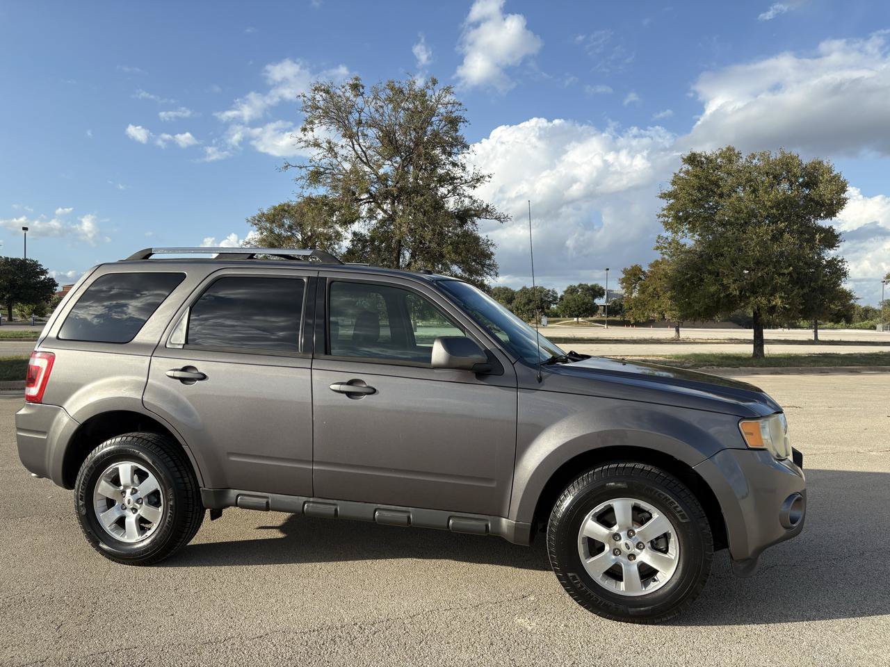 Used 2009 Ford Escape Limited FWD image 51