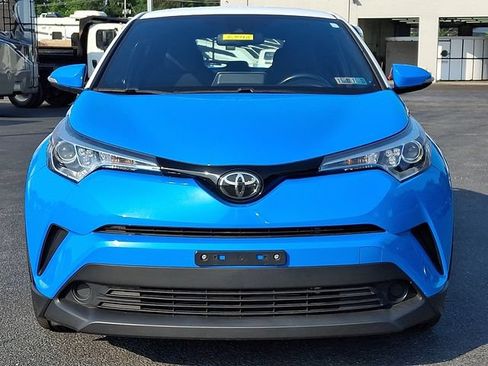 Used 2019 Toyota C-HR XLE FWD image 5