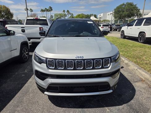 Used 2025 Jeep Compass Limited w/ Elite Group image 3