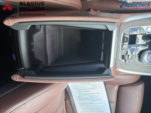 Used 2022 BMW ALPINA XB7 AWD/4WD image 30