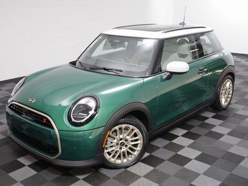 New 2026 MINI Cooper S image 2