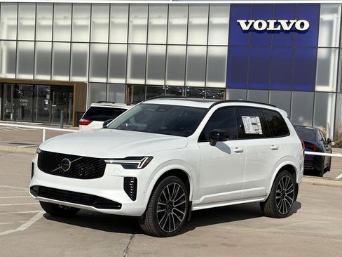 New 2026 Volvo XC90 B6 Ultra w/ Protection Package Premier image 2