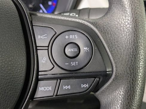 Used 2022 Toyota Corolla LE FWD image 15