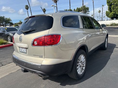 Used 2008 Buick Enclave CXL w/ Entertainment Package #1 image 19