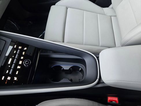 New 2025 Porsche Macan 4S Electric image 24