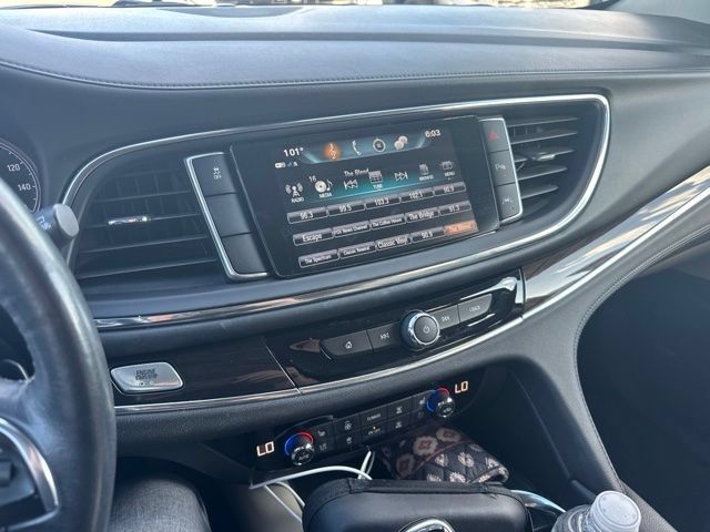 Used 2018 Buick Enclave Premium FWD image 11