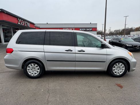Used 2009 Honda Odyssey LX image 2