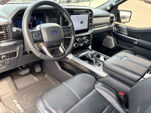 Used 2025 Ford F150 Platinum w/ Equipment Group 702A High AWD/4WD image 19