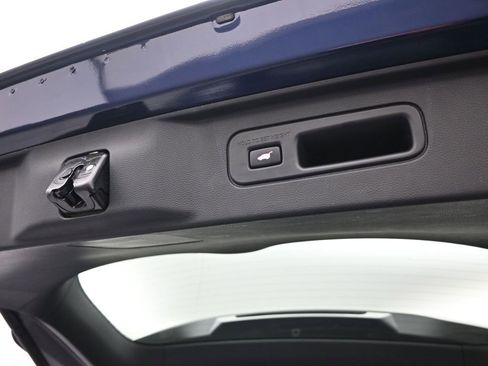 Certified 2023 Honda Pilot Elite image 21