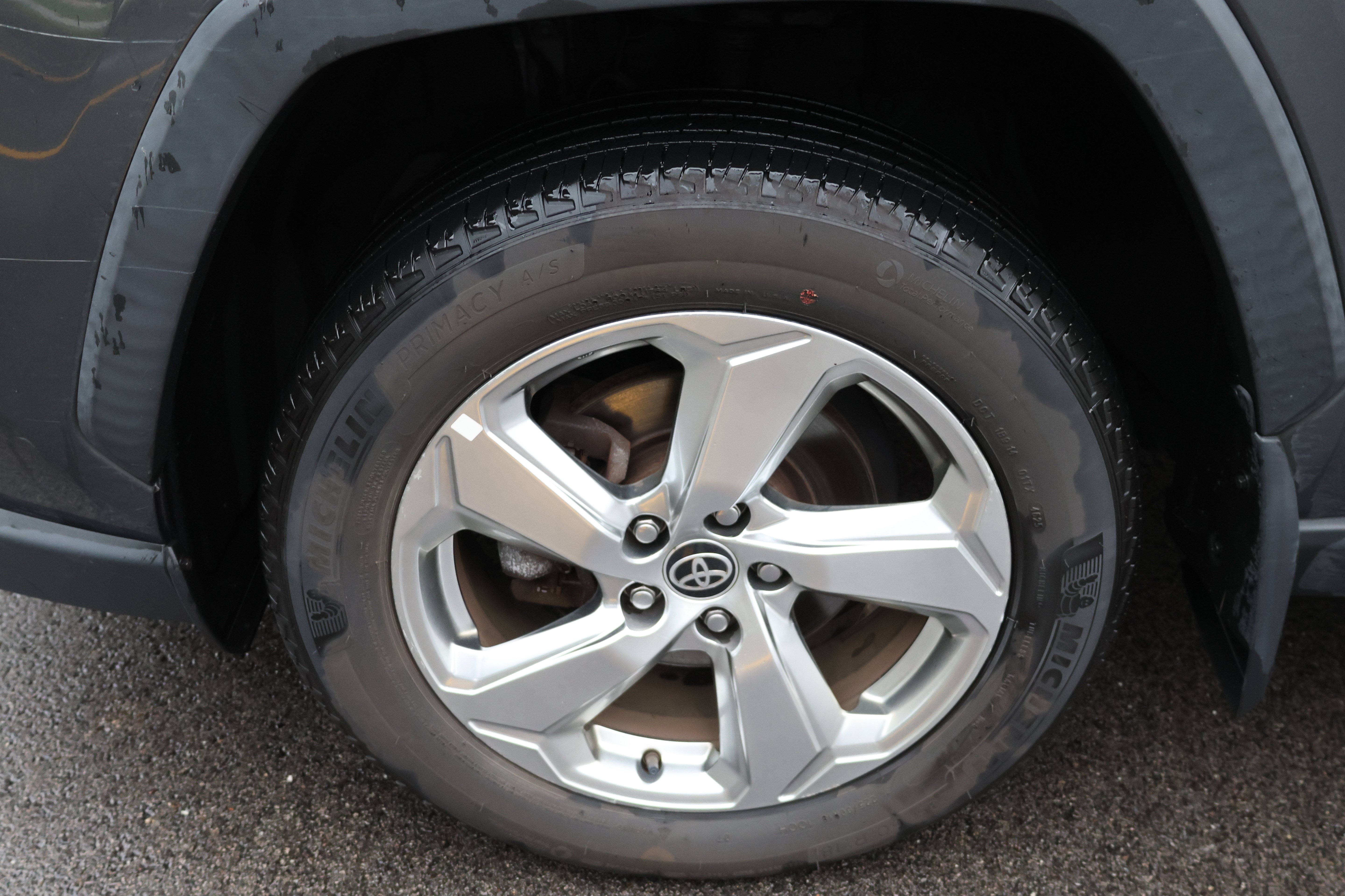 Used 2021 Toyota RAV4 XLE Premium AWD/4WD image 11