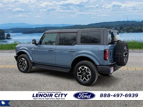 Used 2025 Ford Bronco Outer Banks image 5