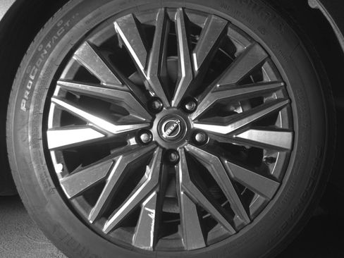 Used 2025 Nissan Altima 2.5 SV image 13