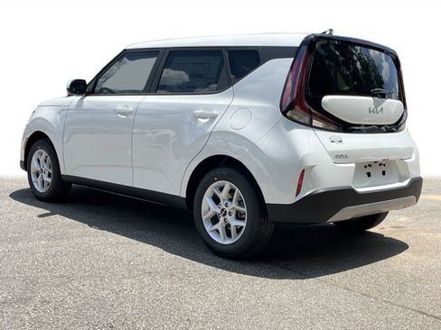 New 2025 Kia Soul LX w/ LX Technology Package image 20
