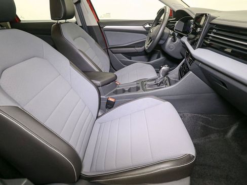 Certified 2026 Volkswagen Jetta SE FWD image 18