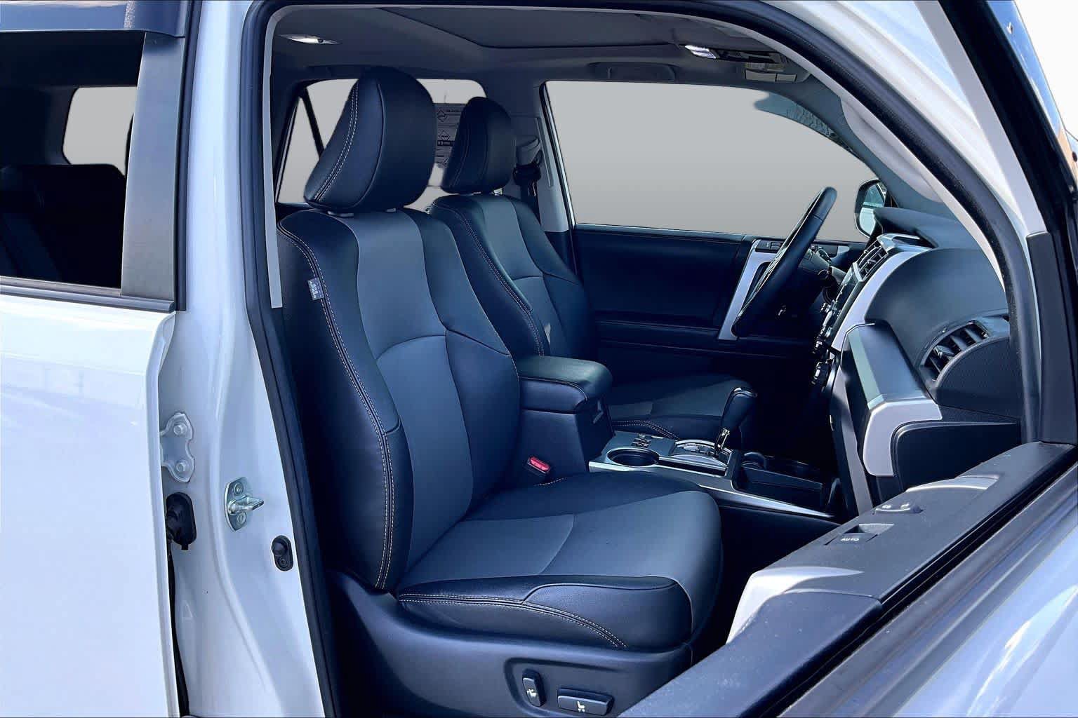 Used 2022 Toyota 4Runner SR5 Premium w/ Moonroof Package RWD image 8