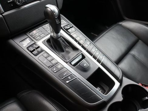 Used 2016 Porsche Macan S image 27