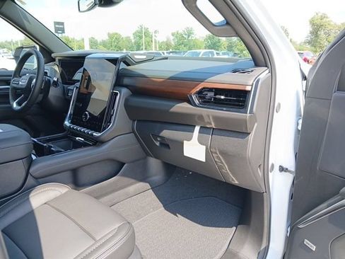 New 2026 GMC Yukon XL Denali AWD/4WD image 33