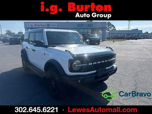 Used 2025 Ford Bronco Outer Banks AWD/4WD image 1