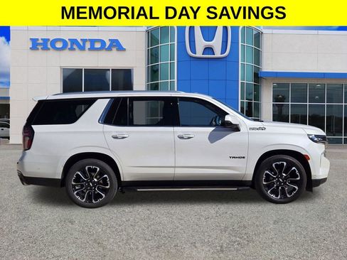 Used 2023 Chevrolet Tahoe High Country w/ Advanced Technology Package AWD/4WD image 2
