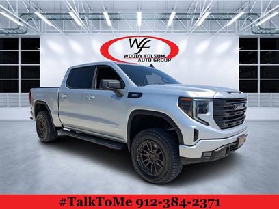 Used 2022 GMC Sierra 1500 Elevation w/ LPO, Elevation Black Package