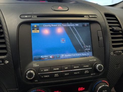 Used 2014 Kia Forte EX w/ Premium Package FWD image 21